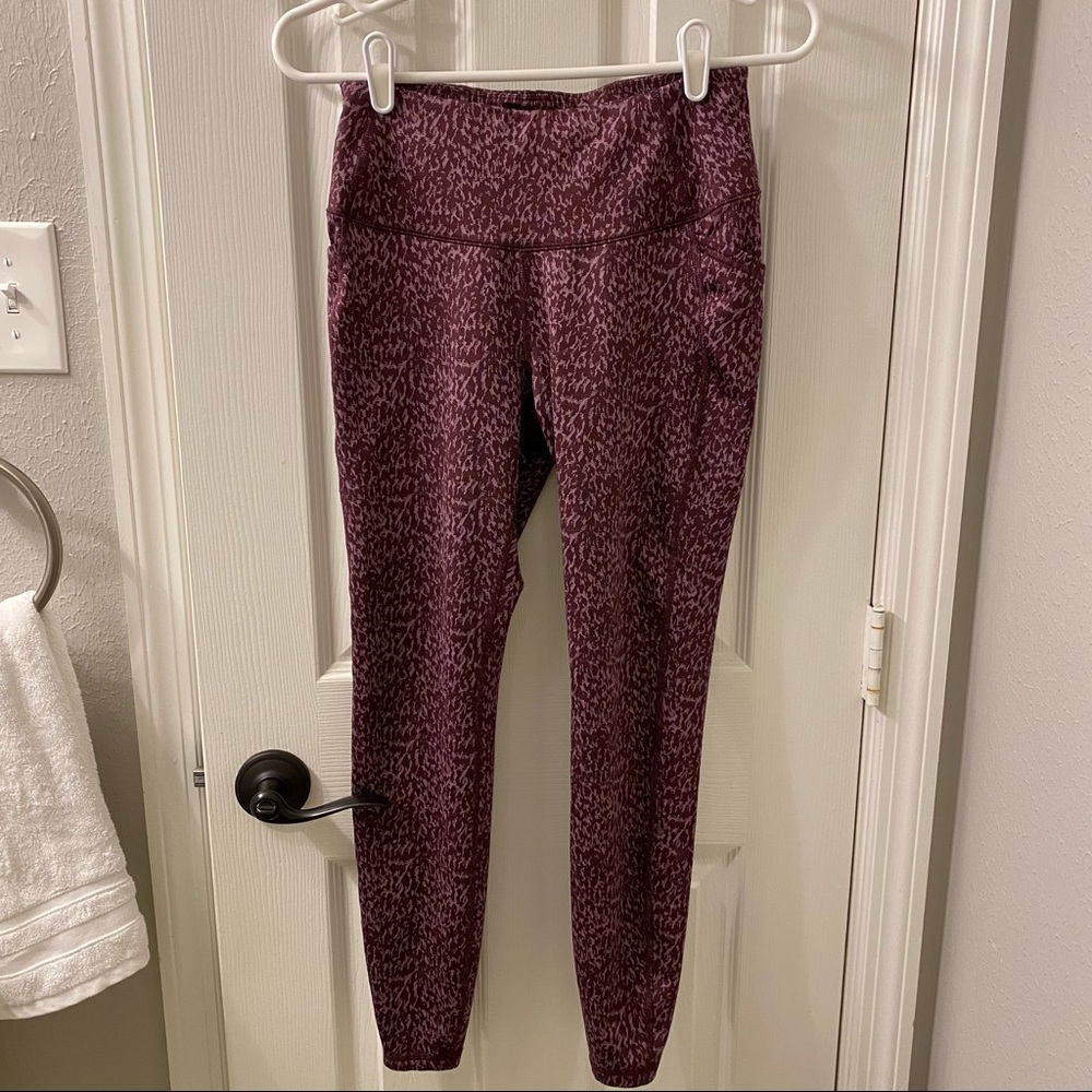 all in motion high waisted textured workout leggings with pockets